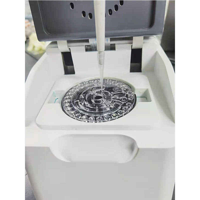 Máquina de analisador de química de sangue no local