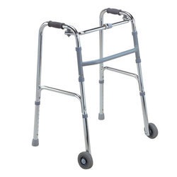 BME 812 Walker leve dobrável de alumínio com rodas