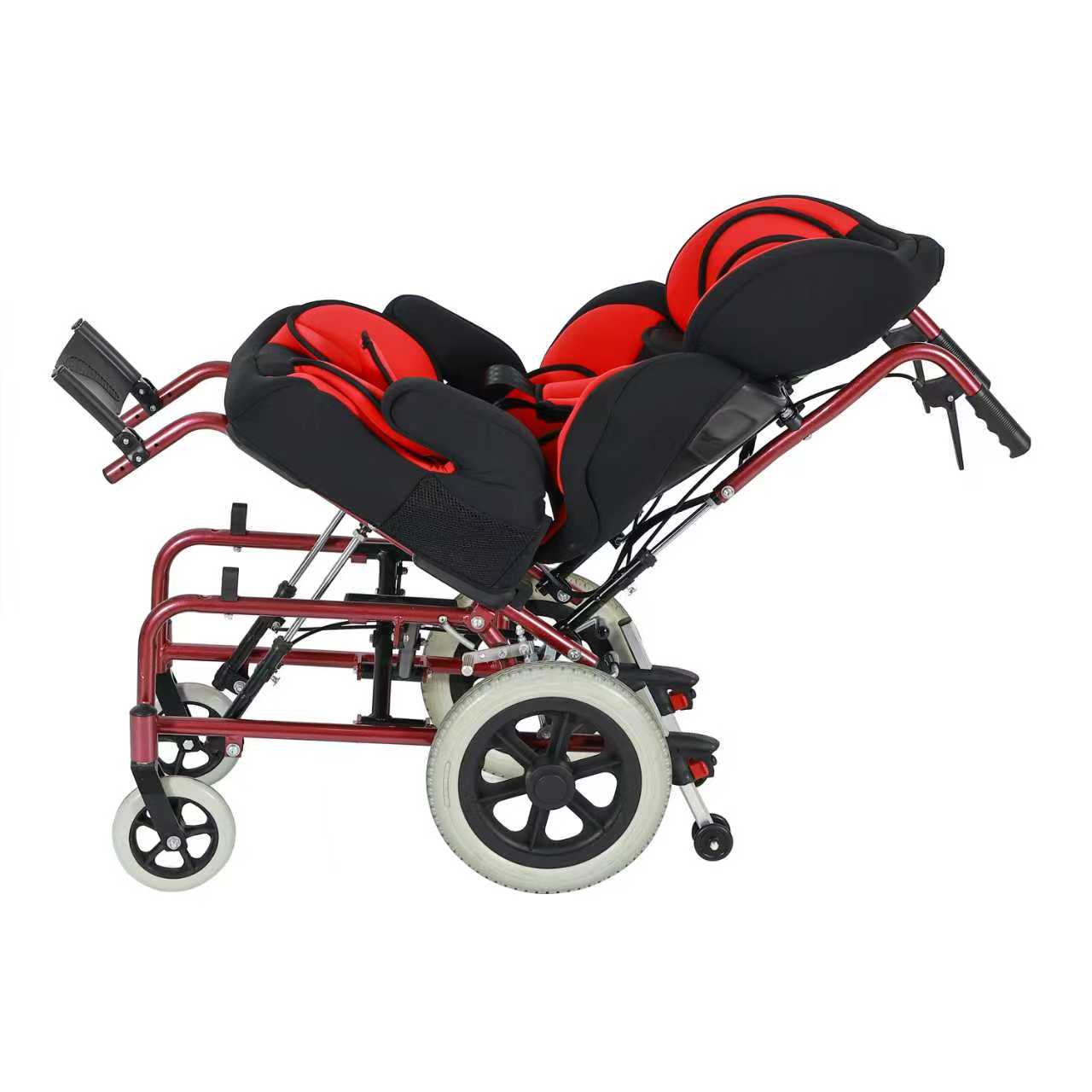Cadeira de rodas com paralisia cerebral vermelha para bebê