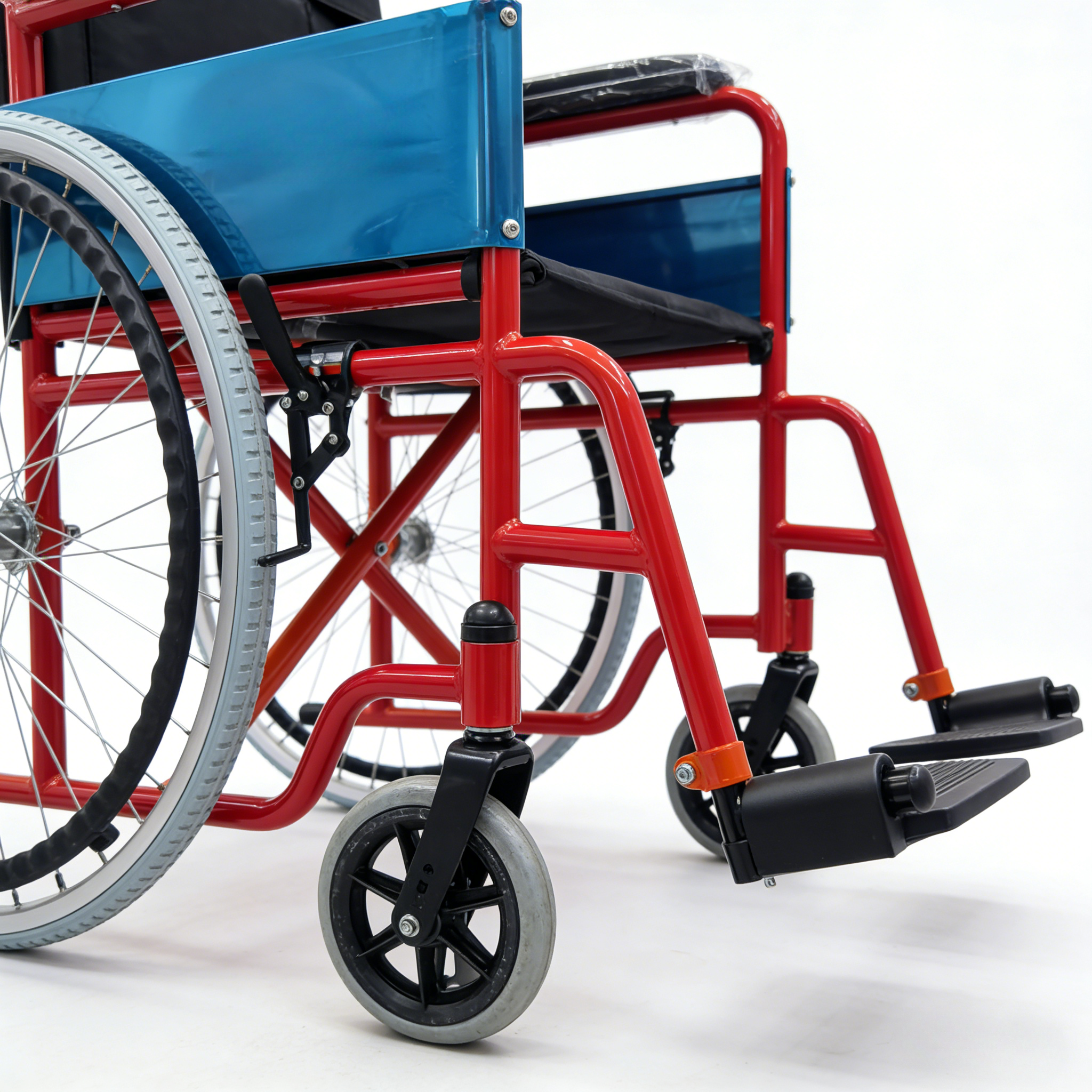 estrutura de cadeira de rodas pedi&aacute;trica personalizada de cor vermelha fabricante OEM China